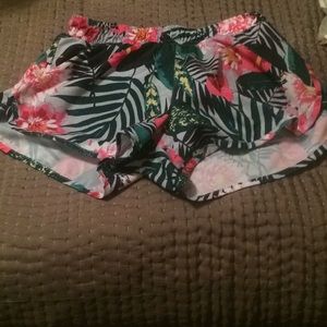 Old Navy active shorts